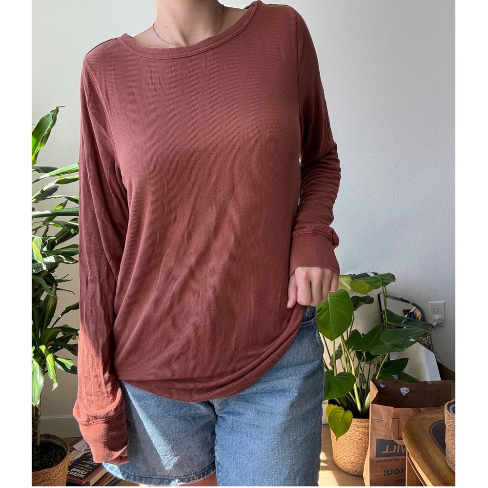 Thread & Supply Rustic Brown Ribbed Long Sleeve Crew Neck Top Large